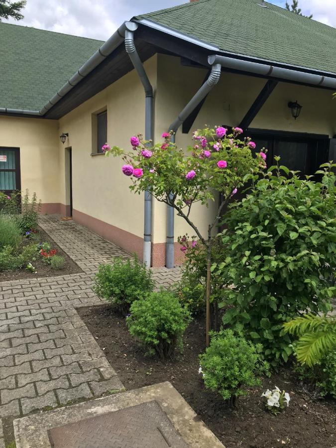 Fuz Apartman Balatonfůzfő Exterior foto