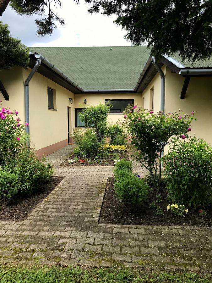 Fuz Apartman Balatonfůzfő Exterior foto
